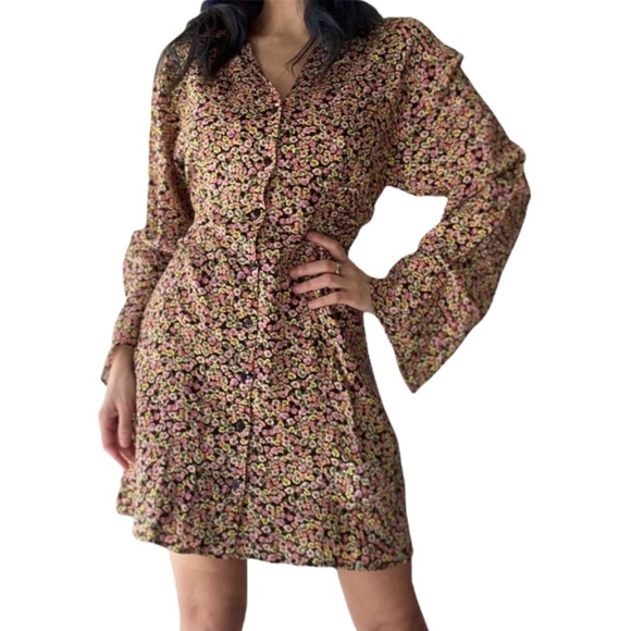 Zara Floral Button Down Long Sleeve Dress size XS
